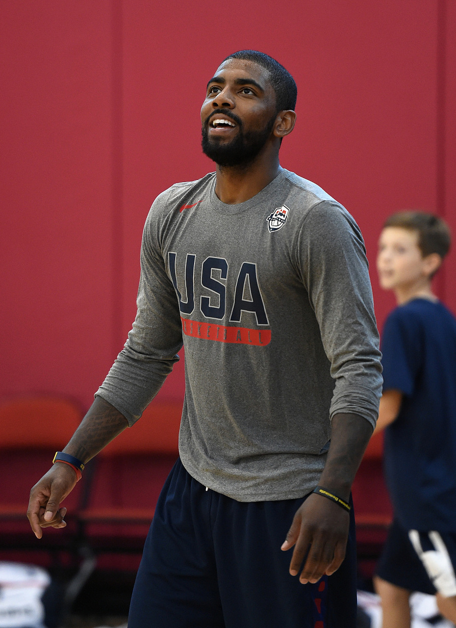 狼队则需倚 狼队则需倚