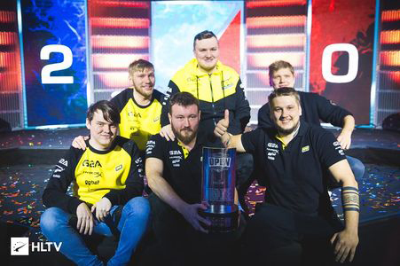 上能够从容 上能够从容